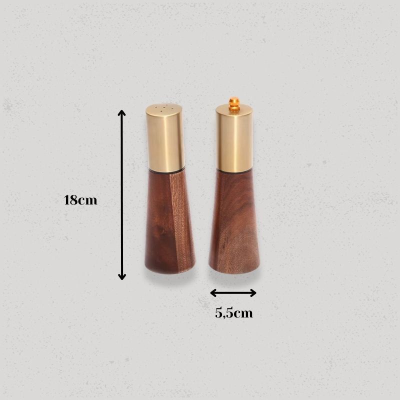 taille salière et poivrière en bois